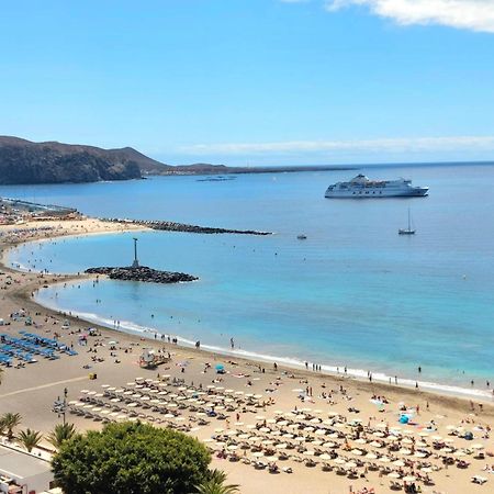 Few Steps From The Beach Hostel In Los Cristianos Arona  Ngoại thất bức ảnh