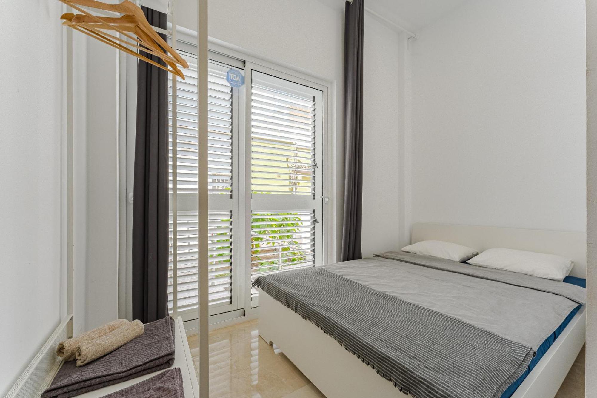 Few Steps From The Beach Hostel In Los Cristianos Arona  Ngoại thất bức ảnh